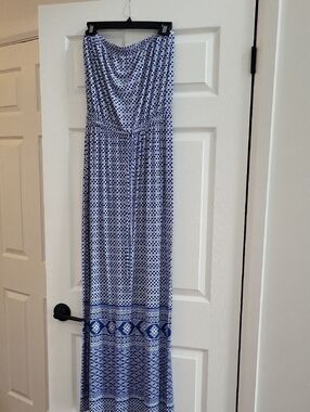 Old Navy Blue and White Strapless Printed Maxi Dress